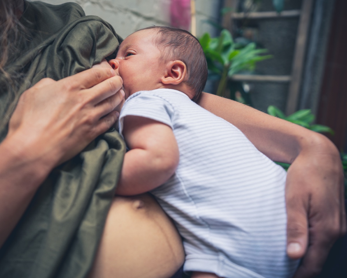 Feeding Behaviors by Age: What’s Normal and What’s Not